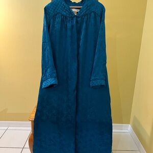 Christian Dior Quilted Blue Floral Night Dress Gown